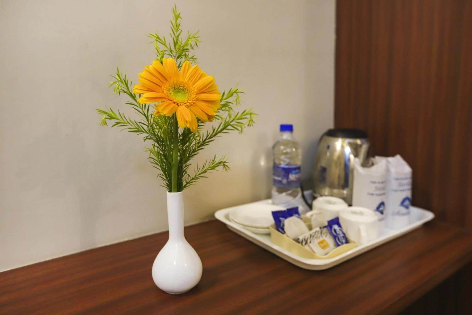 Townhouse Oak Sohotel Hāora Екстериор снимка