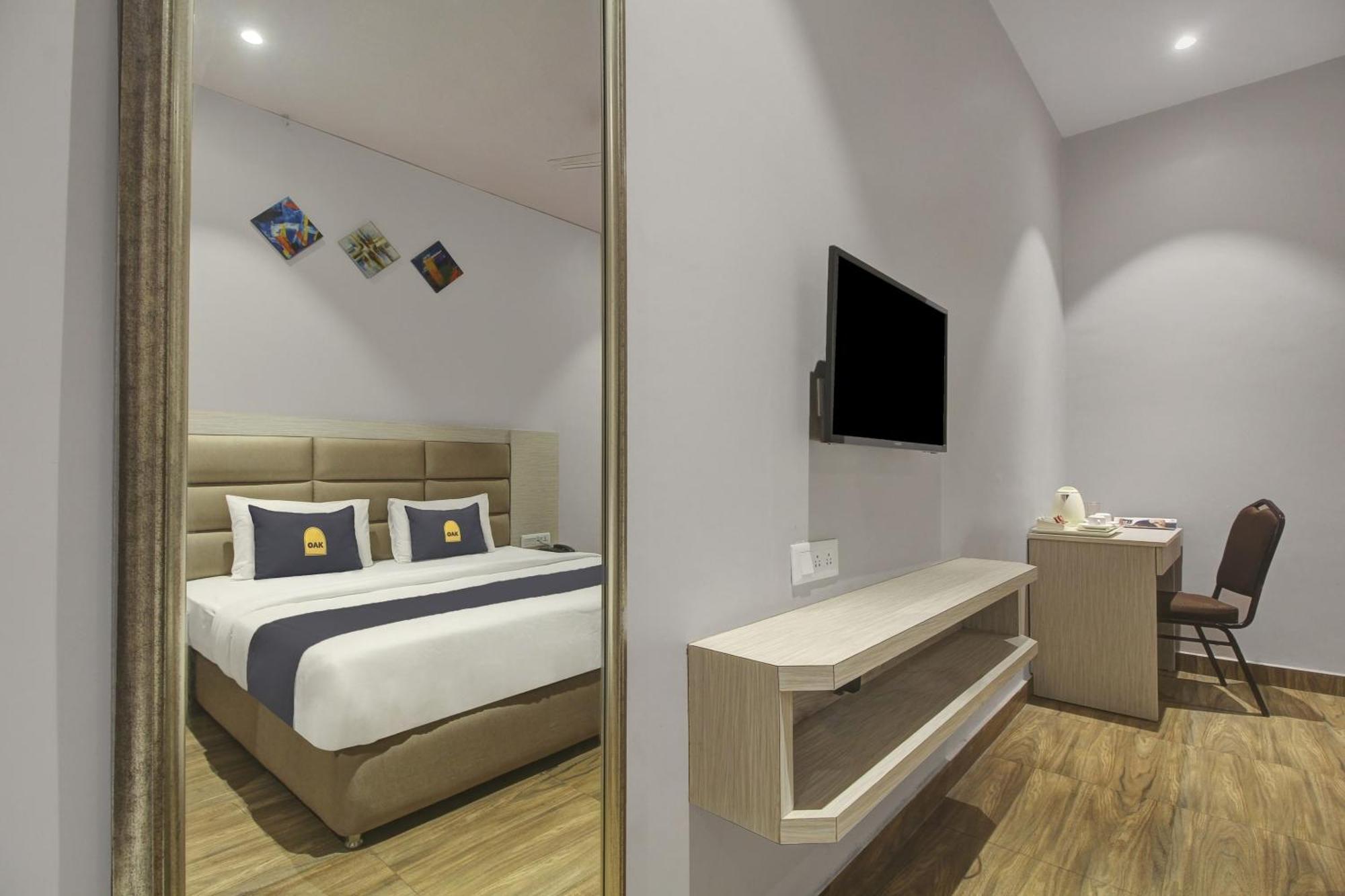 Townhouse Oak Sohotel Hāora Екстериор снимка