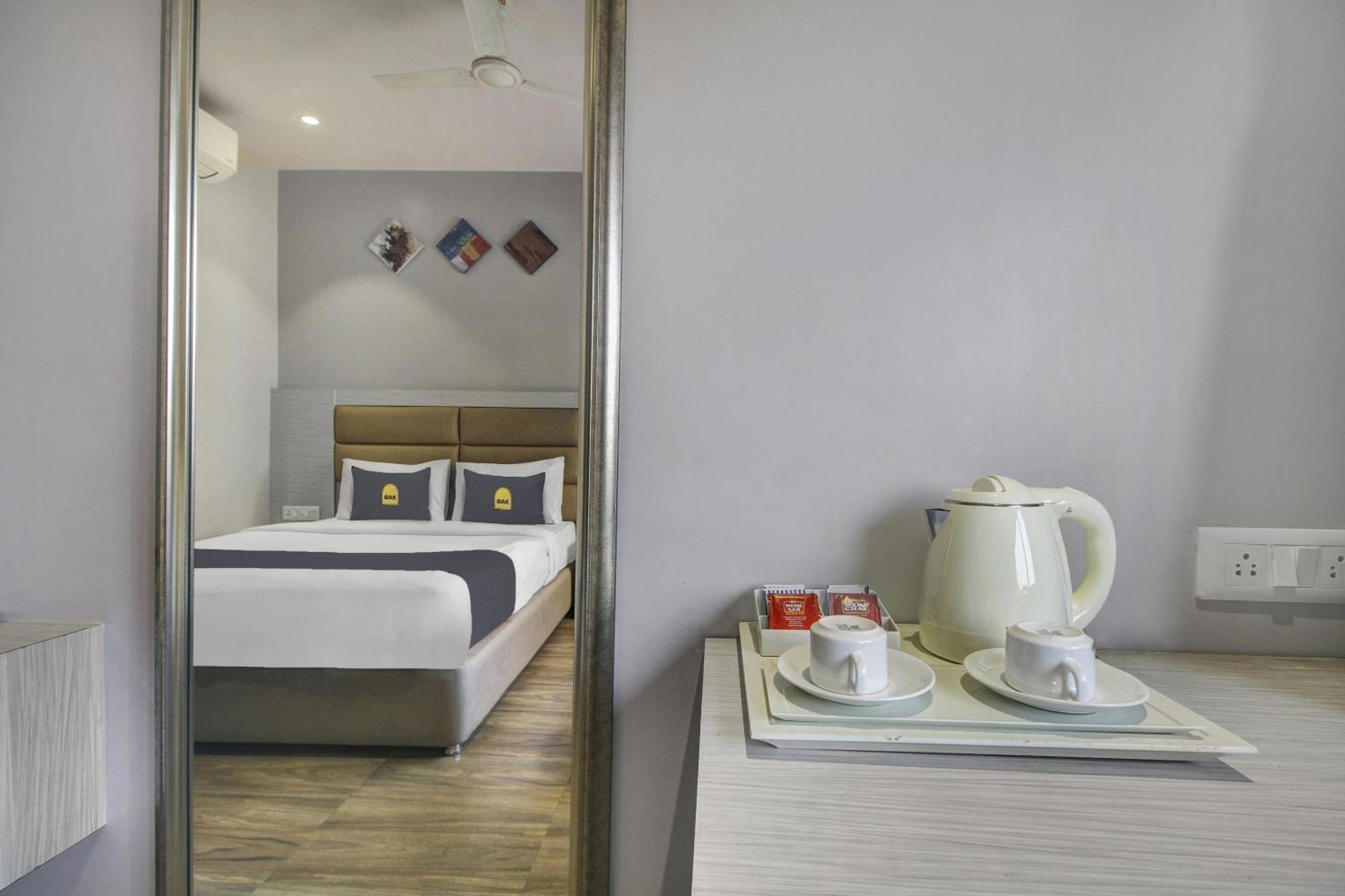 Townhouse Oak Sohotel Hāora Екстериор снимка