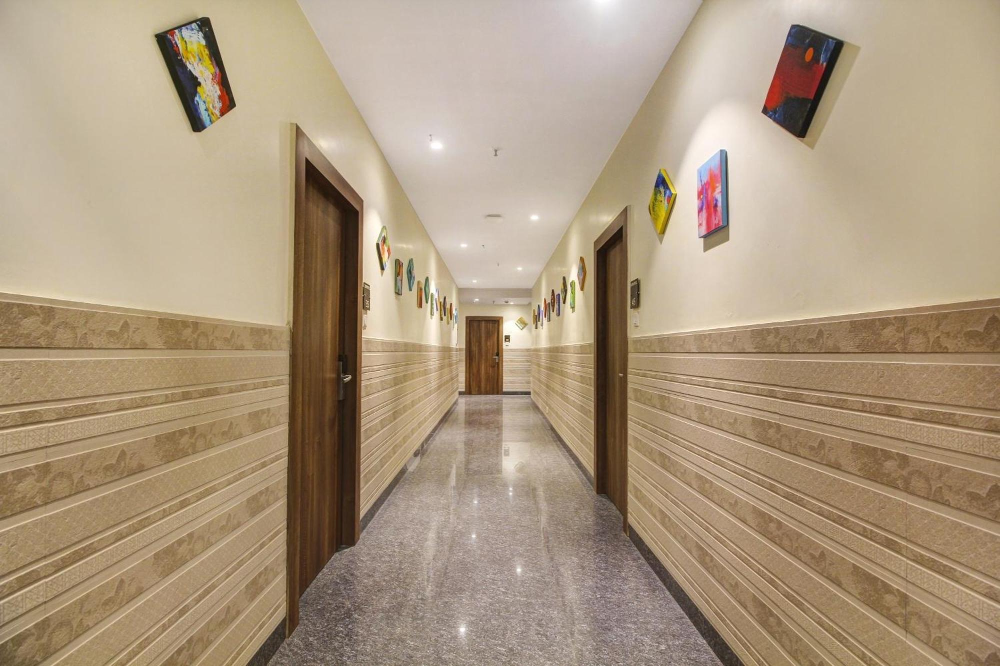 Townhouse Oak Sohotel Hāora Екстериор снимка