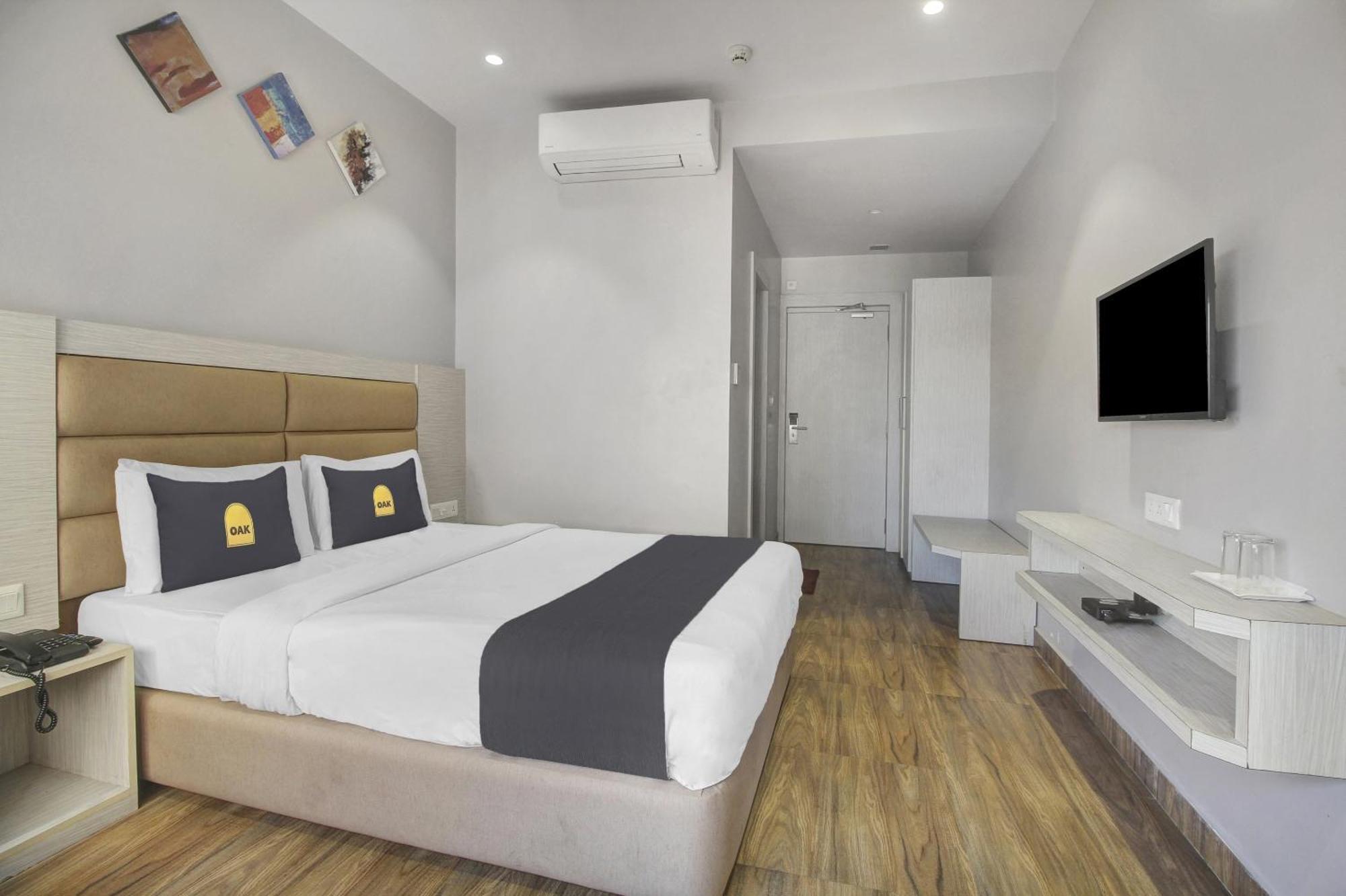 Townhouse Oak Sohotel Hāora Екстериор снимка