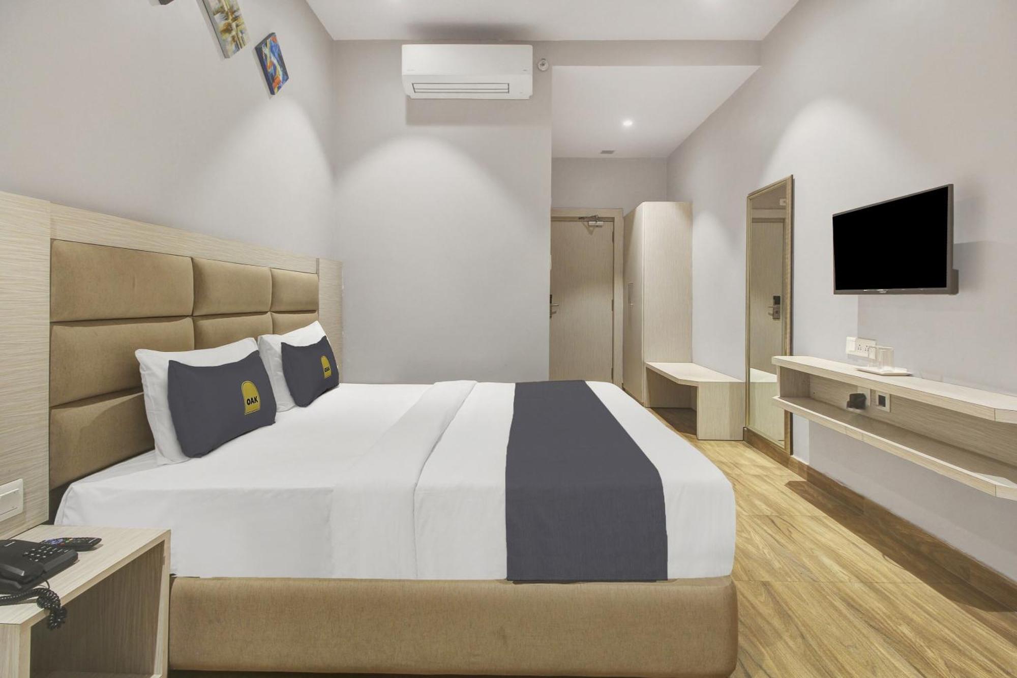 Townhouse Oak Sohotel Hāora Екстериор снимка