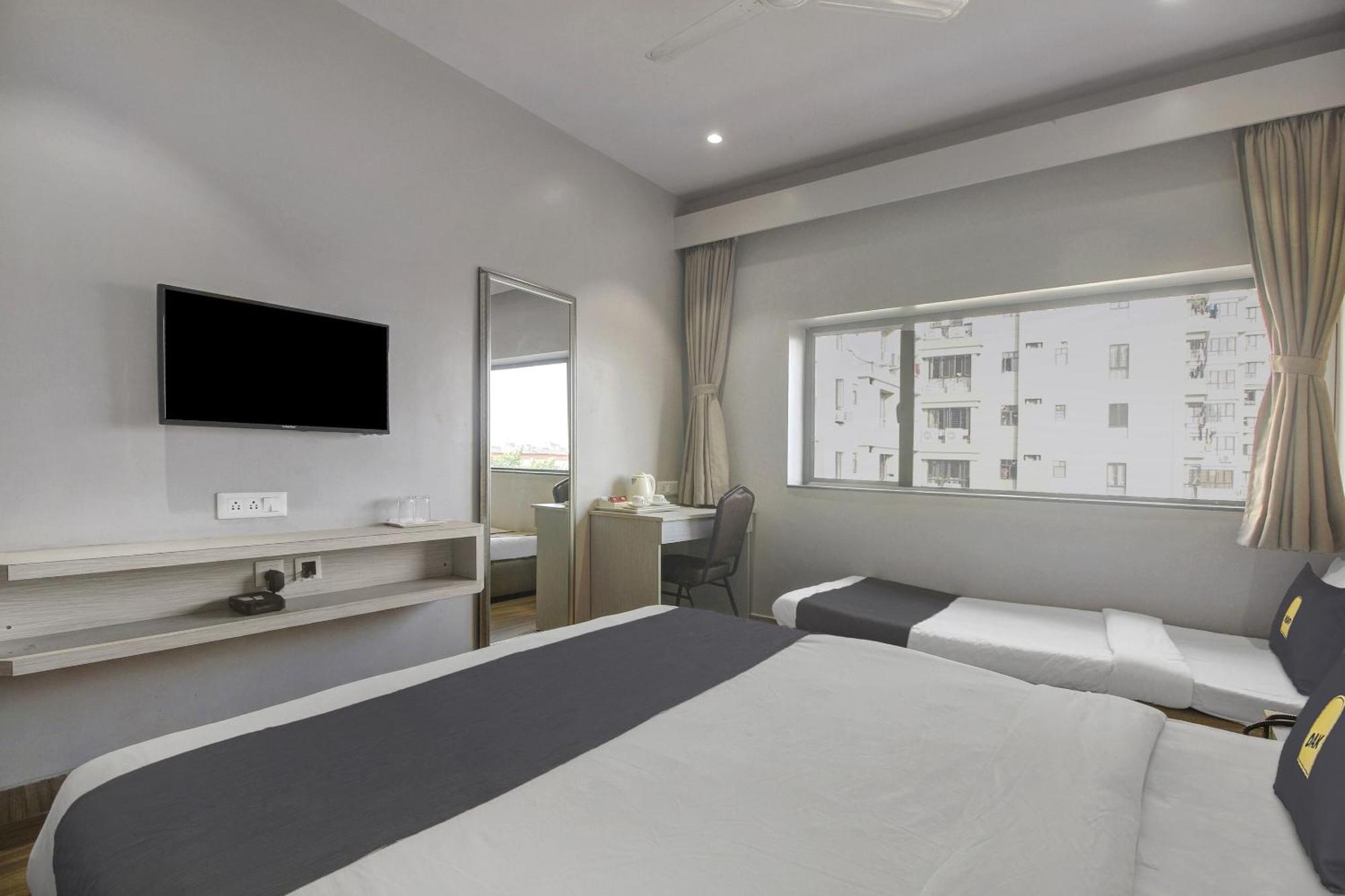 Townhouse Oak Sohotel Hāora Екстериор снимка