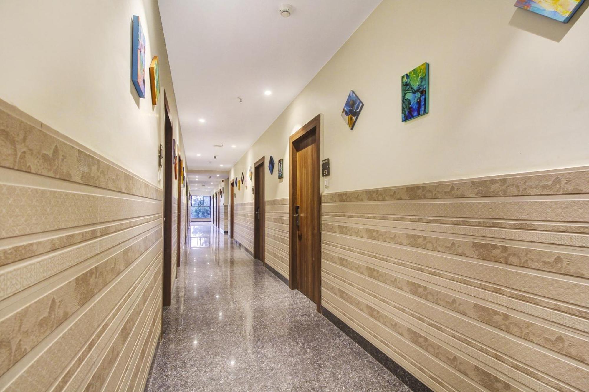 Townhouse Oak Sohotel Hāora Екстериор снимка