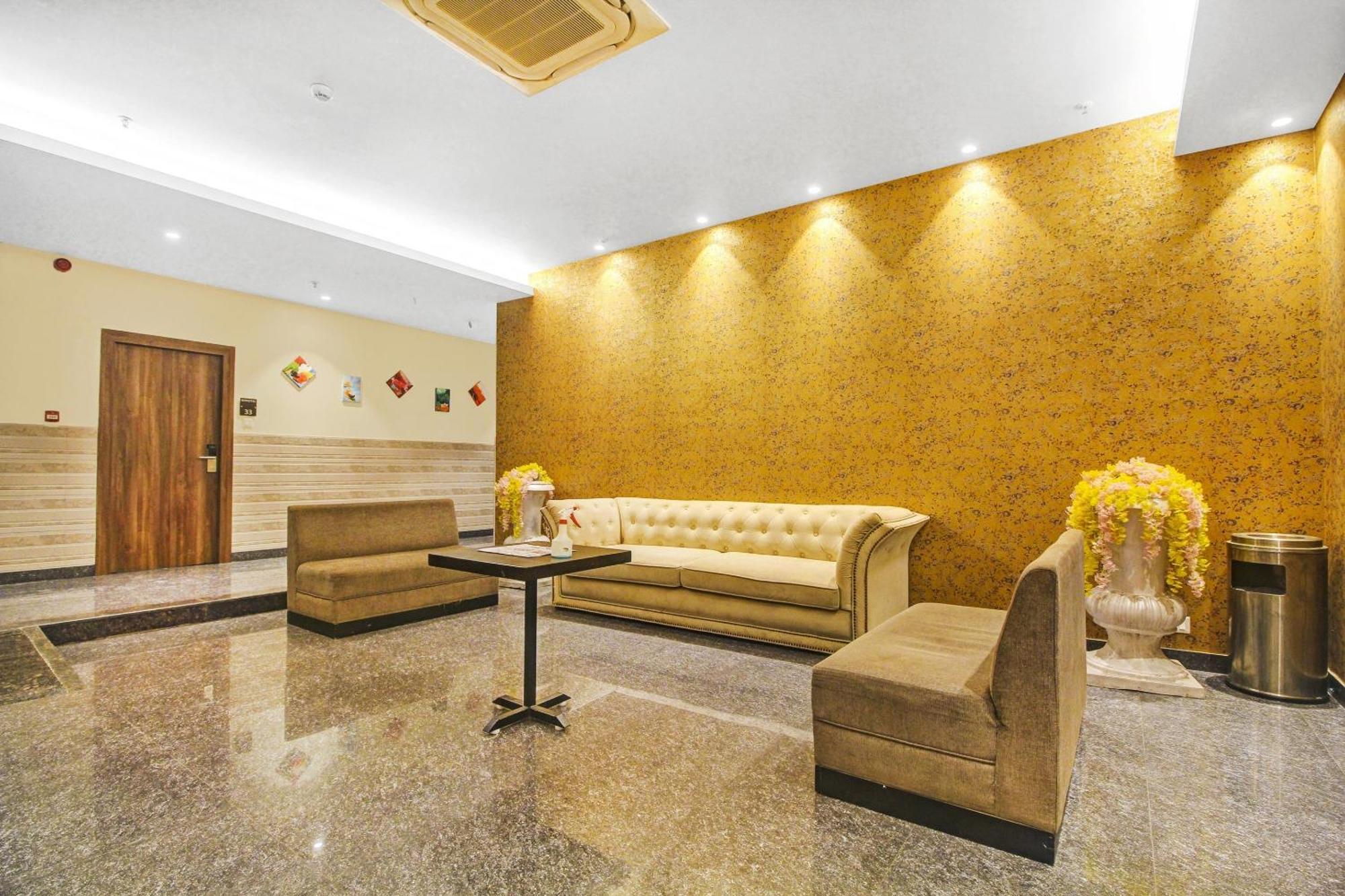 Townhouse Oak Sohotel Hāora Екстериор снимка